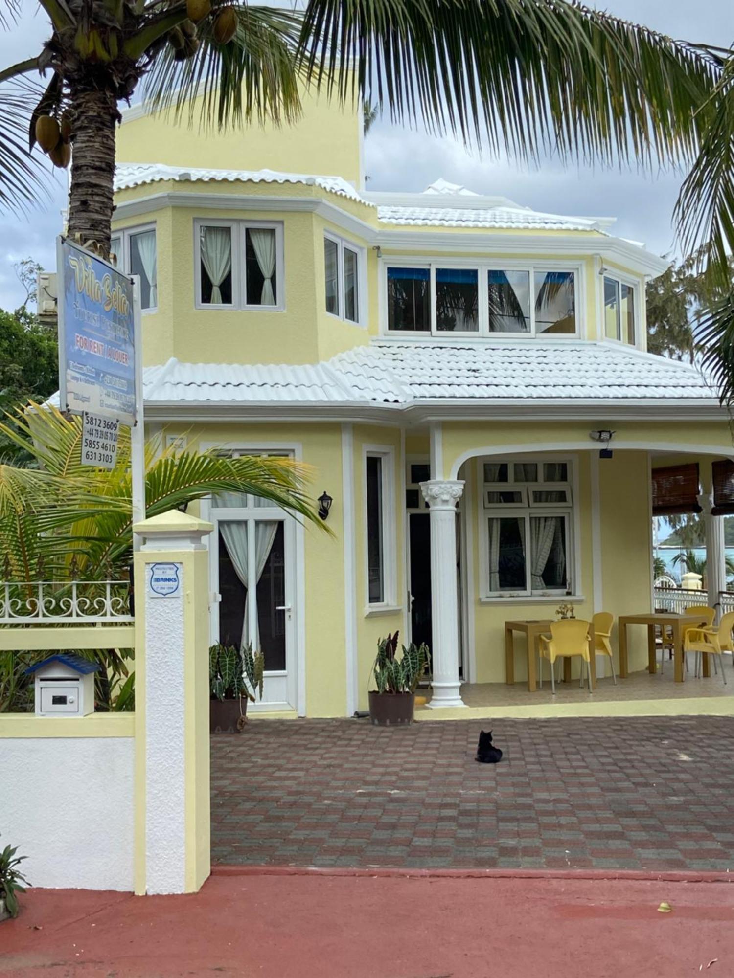 Villa Bella Charming Beachfront Guesthouse Blue Bay Exterior photo